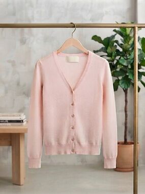 H&M Soft Blush Pink Long Sleeve V Neck Buttoned Down Cardigan